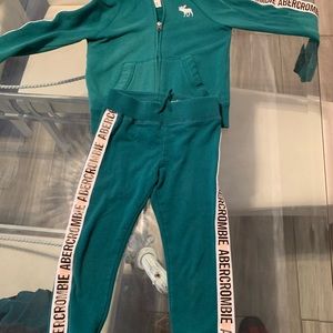 Abercrombie kids Sweat pant set
